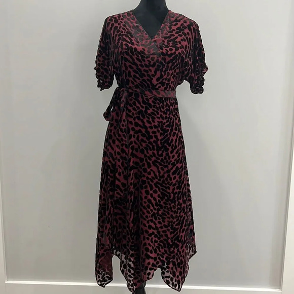 Diane Von Furstenberg Katherine Merlot & Black Velvet Wrap Dress size Medium - Picture 2 of 11